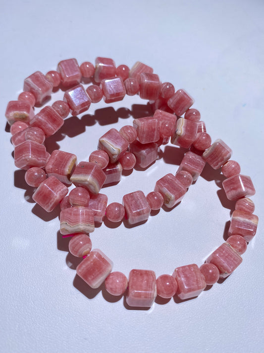 153 Rhodochrosite Cube